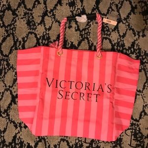 VS tote